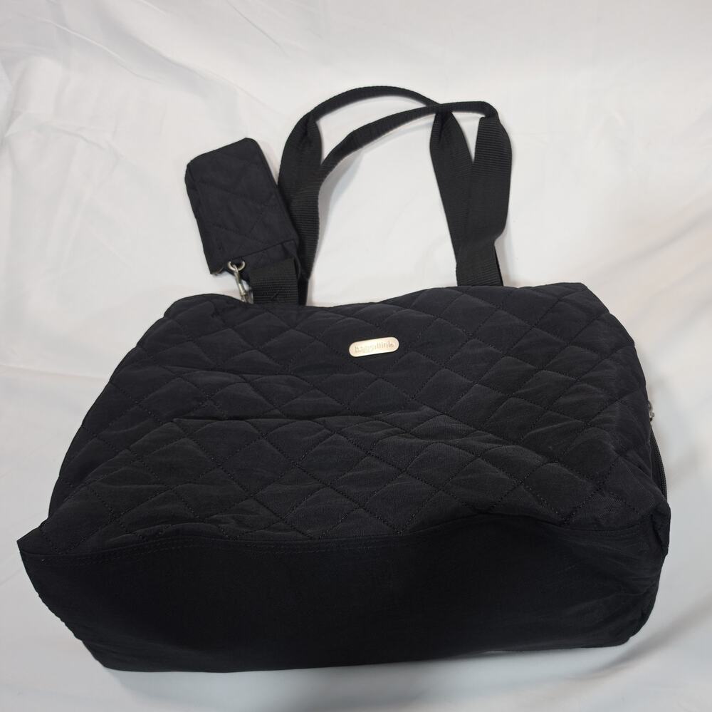Baggallini Lizzy Black Nylon Tote Bag Travel Shoulder Diaper Luggage EUC B4